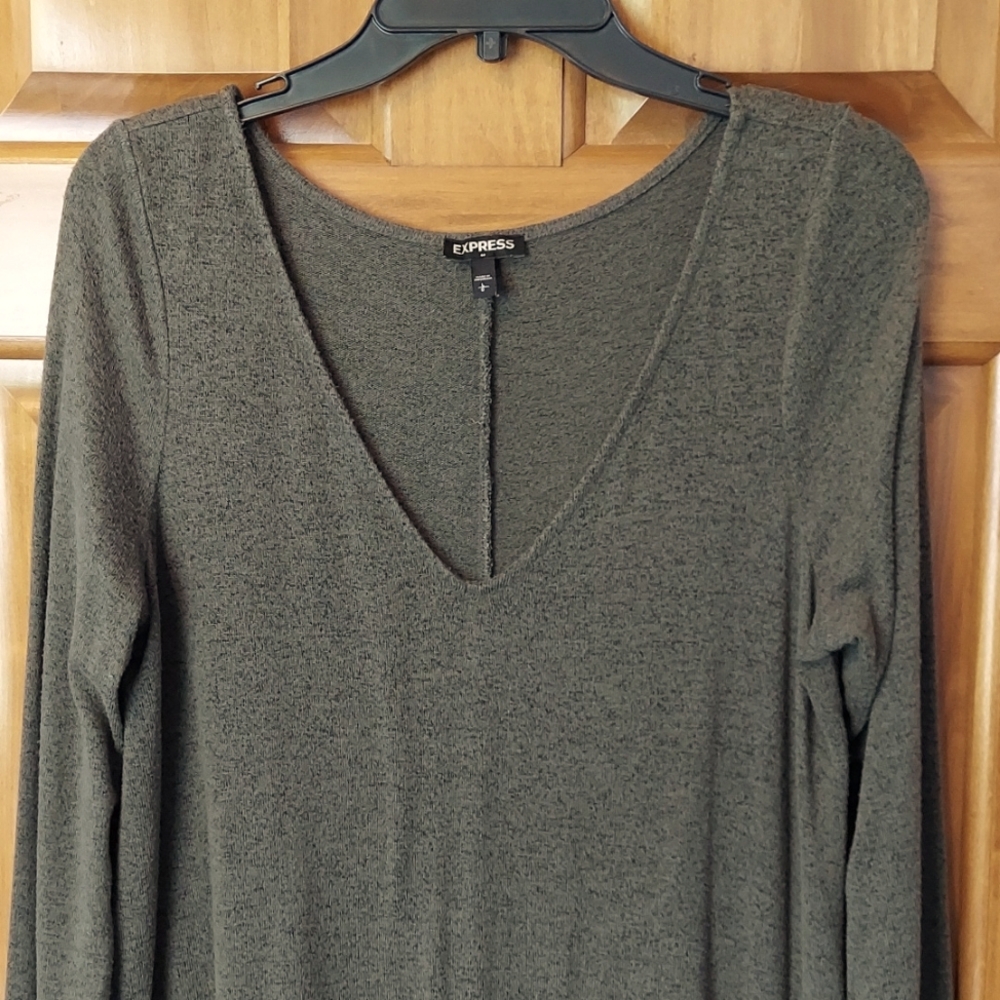 Express Boho V-Neck Long Sleeve Olive and Black Sweater Dress, Size Large, EUC - Picture 2 of 7